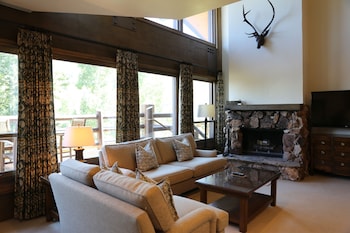 Suite, 3 Bedrooms (Viking, Loft)