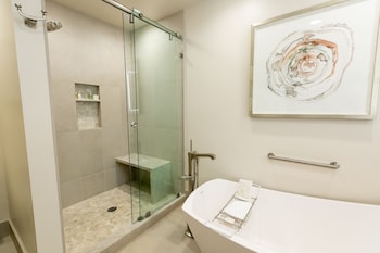 Deluxe Room, 2 Queen Beds