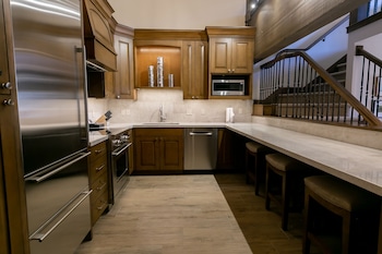 Loft (SULTAN STUDIO)