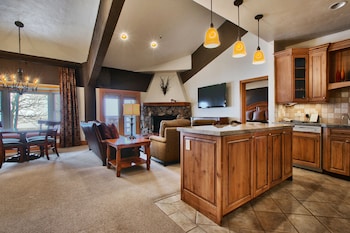Luxury Room, 1 Bedroom, Mountain View