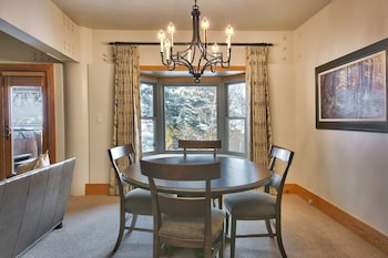 Luxury Suite, 2 Bedrooms, Hot Tub
