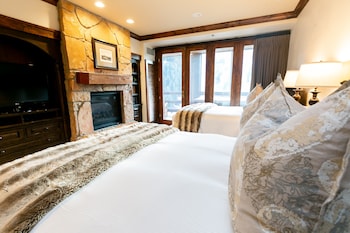 Junior Suite, Multiple Beds (Two Queen)