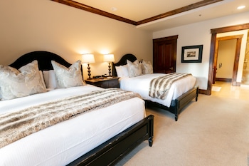 Junior Suite, Multiple Beds (Two Queen)