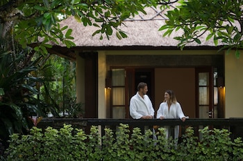 Honeymoon Villa
