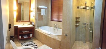 Family Deluxe Suite