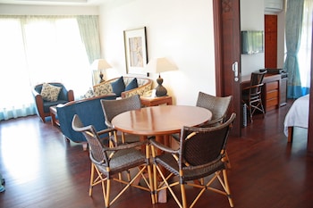 Deluxe Suite Double
