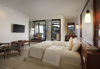Embassy Suite One Bedroom