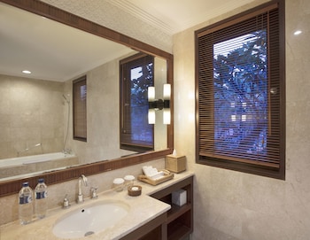 Embassy Suite One Bedroom