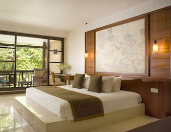 Embassy Suite One Bedroom