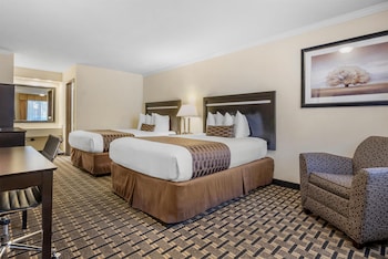 Standard Room, 2 Queen Beds, Non Smoking, Jetted Tub