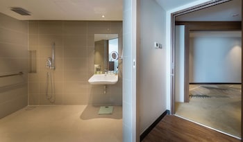 Standard Room, 1 King Bed, Accessible