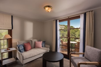 Deluxe Room, 2 Bedrooms, Balcony, Garden View (Balcony)