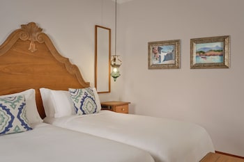 Classic Room, 1 Double Bed, Balcony, Garden View (Balcony)