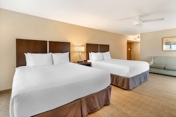Suite, Multiple Beds, Non Smoking, Refrigerator