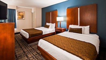 Standard Room, 2 Double Beds, Non Smoking, Refrigerator & Microwave