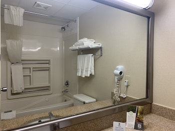 Suite, 2 Queen Beds, Non Smoking, Refrigerator & Microwave (with Sofabed)