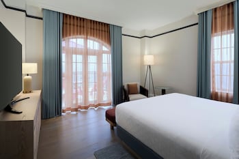 Room, 1 King Bed, Patio, Resort View (Patio)