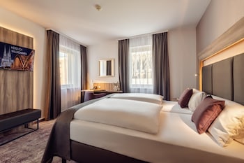 Superior Double Room (Cathedral View)