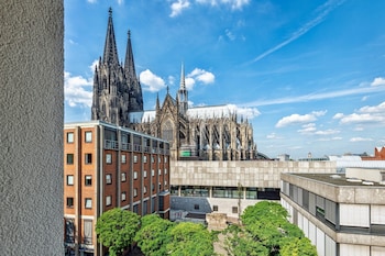 Superior Single Room (Cathedral View)