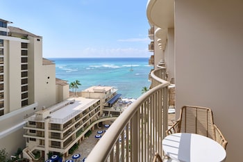 Room, 1 King Bed, Partial Ocean View