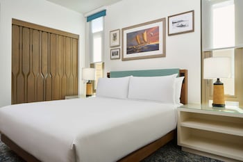 Penthouse, 2 Bedrooms (Coral Reef Penthouse)