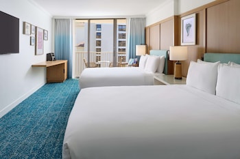Room, 2 Queen Beds, Resort View
