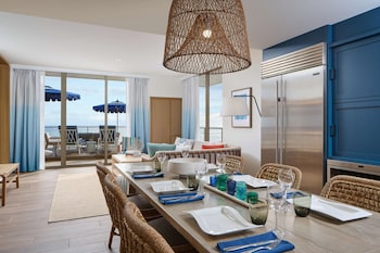 Penthouse, 2 Bedrooms (Coral Reef Penthouse)