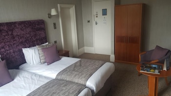 King/Twin Room (Hill View)