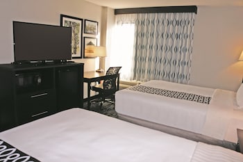 Room, 2 Queen Beds, Accessible, Non Smoking (Mobility)