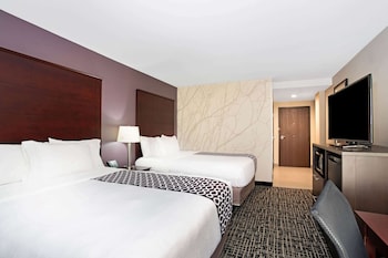Room, 2 Queen Beds, Accessible, Non Smoking (Mobility)