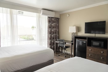 Standard Room, 2 Queen Beds, Non Smoking