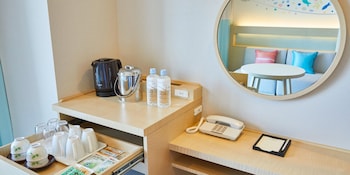 Rainbow Deluxe Room, Non Smoking, 7-10 Floor