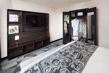 Superior King High Floor