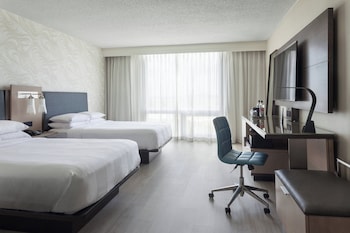 Club Room, 2 Double Beds, City View