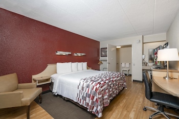 Deluxe Room, 1 King Bed, Accessible (Roll-In Shower, Smoke Free)