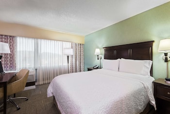One Queen Bed, Non-Smoking
