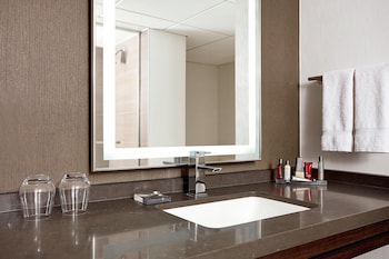 Executive Room, 1 King Bed