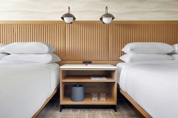 Club Room, 2 Queen Beds