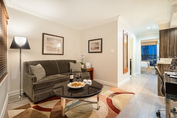 Queen One Bedroom Suite