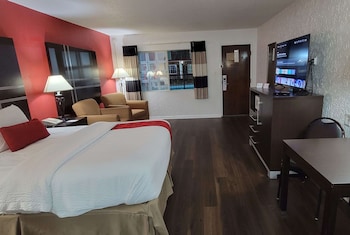 Deluxe Room, 1 Queen Bed, Non Smoking