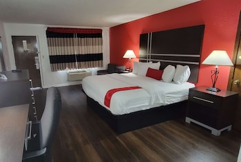 Deluxe Room, 1 Queen Bed, Non Smoking