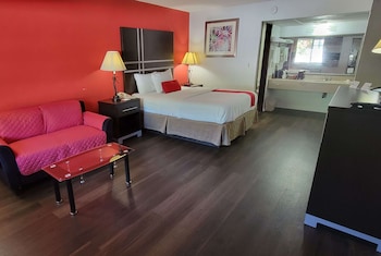 Deluxe Room, 1 Queen Bed, Non Smoking