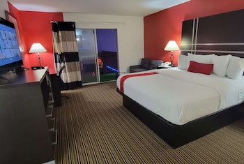 Room, 1 King Bed, Non Smoking (Second Floor)