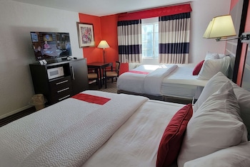Room, 2 Queen Beds, Non Smoking