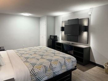 Standard Room, 1 King Bed, Smoking