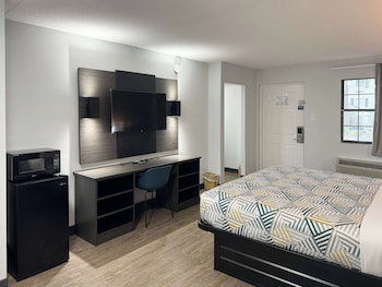 Standard Room, 1 King Bed, Smoking