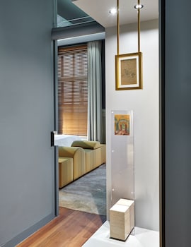 Suite (Van Gogh Museum Suite)