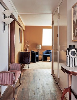 Suite, City View (Prestige)