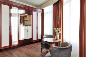 Junior Suite, Balcony, River View