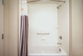 Executive Room, 1 King Bed, Non Smoking
